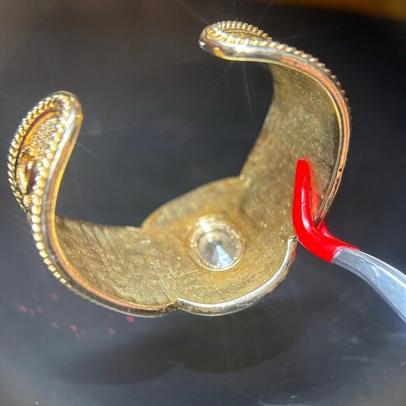 Green Stone Gold Cuff - Picture 6 of 8